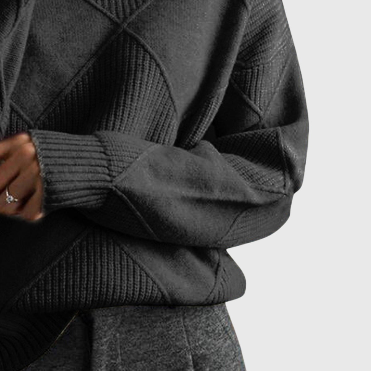 Dagny | Oversized Turtleneck Sweater with Diagonal Seams for Women