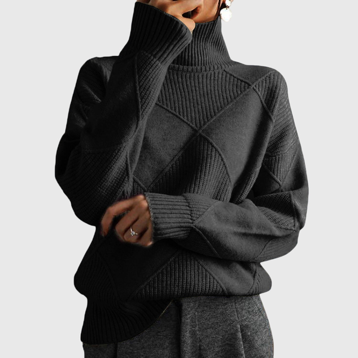 Dagny | Oversized Turtleneck Sweater with Diagonal Seams for Women