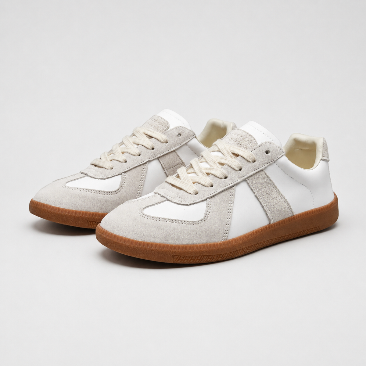 Men's Retro Trainers, Lightweight Lace-Up Gum Sole