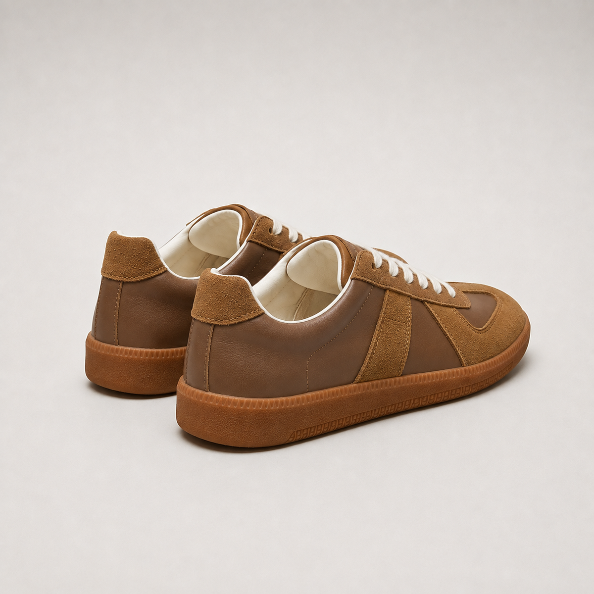 Men's Retro Trainers, Lightweight Lace-Up Gum Sole