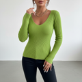 Simone | Cozy Women's Timeless Knit Sweater 2