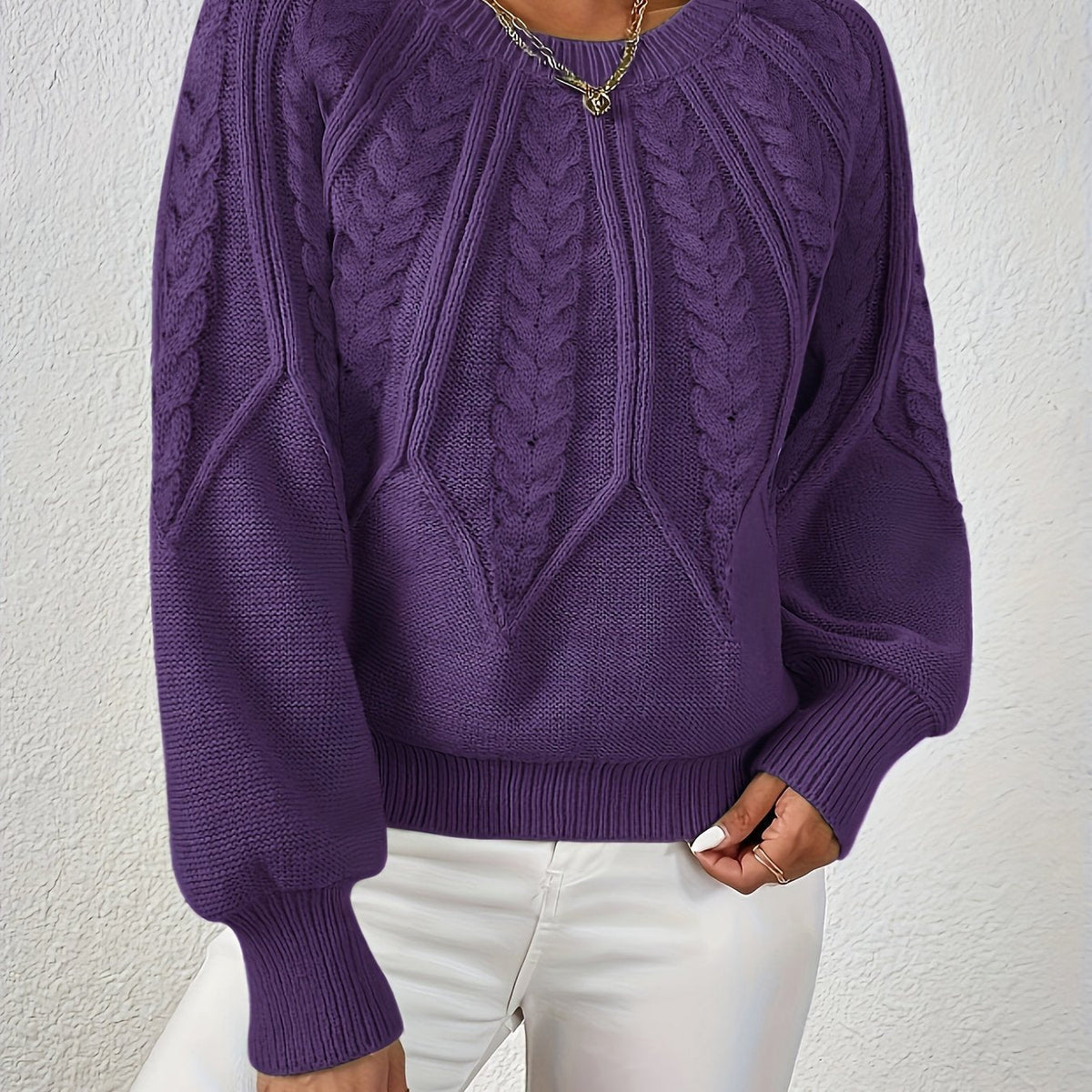 Britta | Cropped Cable Knit Crew Neck Sweater for Women