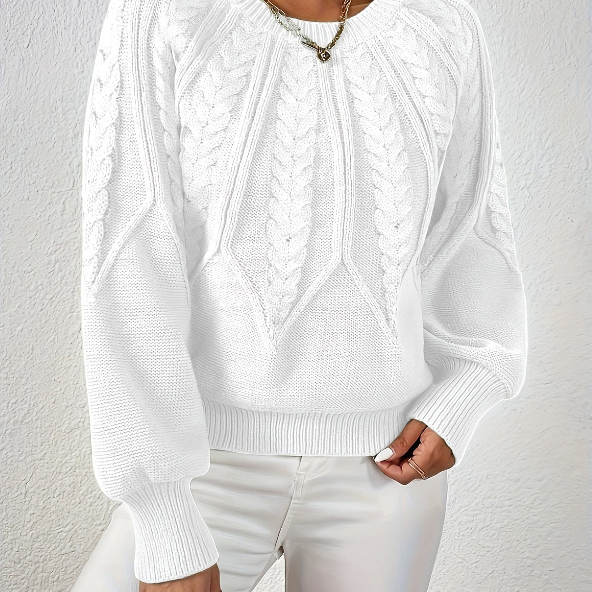 Britta | Cropped Cable Knit Crew Neck Sweater for Women