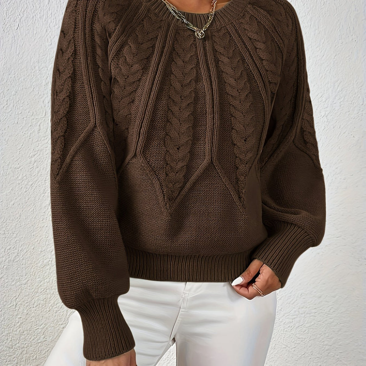 Britta | Cropped Cable Knit Crew Neck Sweater for Women